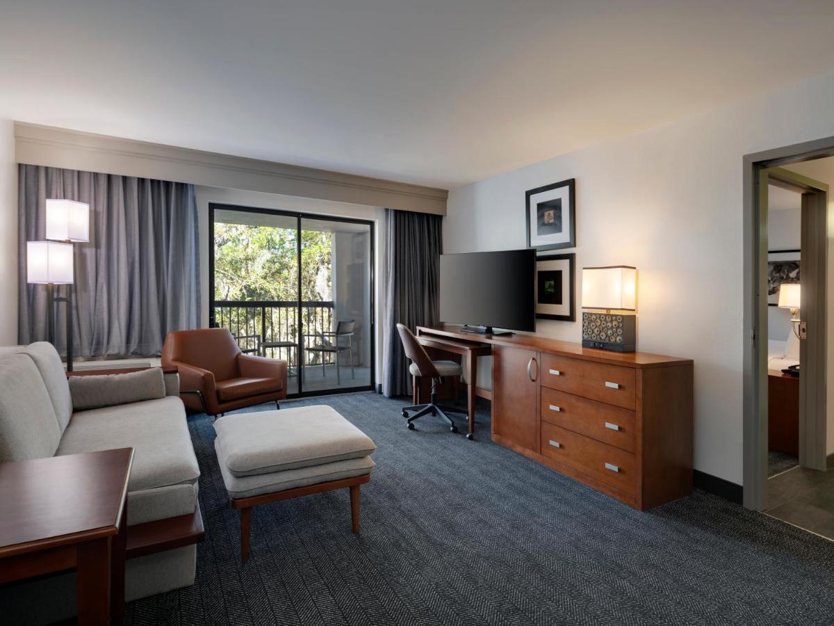 Courtyard North / I-75 Fletcher 3* Tampa