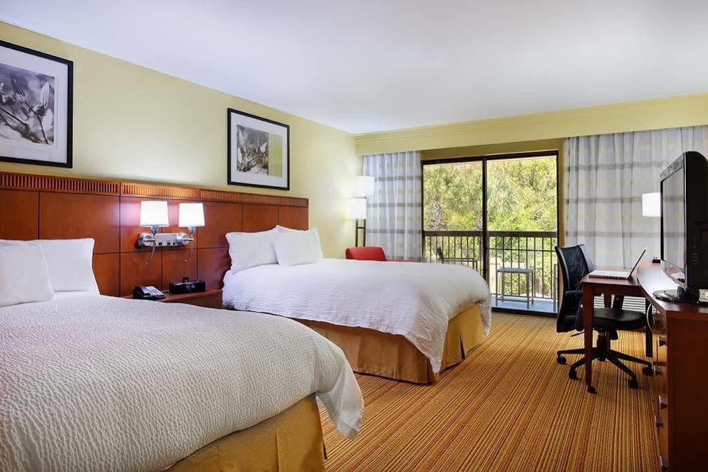 Courtyard North / I-75 Fletcher 3* Tampa