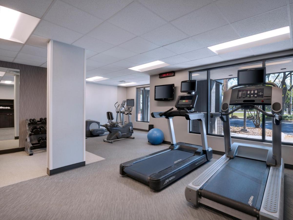 Courtyard North / I-75 Fletcher 3* Tampa